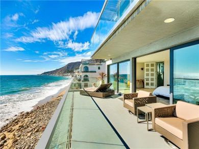 The Ultimate Beach Accommodation in Malibu